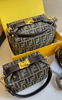 תיק  פנדי 15 ו 18 ו 23 ס"מ