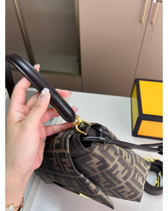 תיק  פנדי 26/15 ס