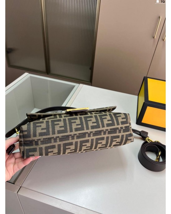 תיק  פנדי 26/15 ס