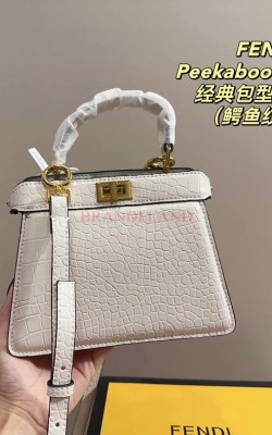 תיק  פנדי 20/15 ס"מ