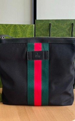 תיק גוצי 27/28/4 ס"מ