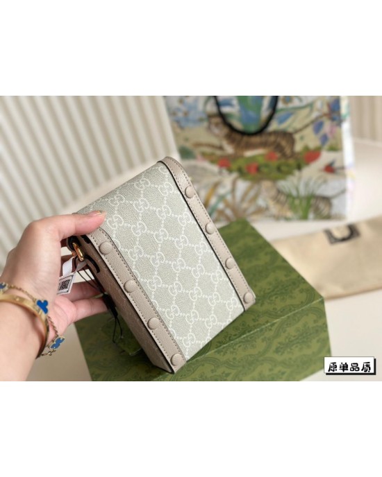 תיק גוצי 11/14 ס