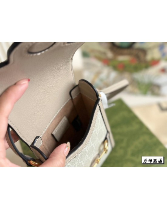 תיק גוצי 11/14 ס