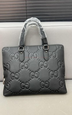 תיק מחשב גוצי 27/38 ס"מ