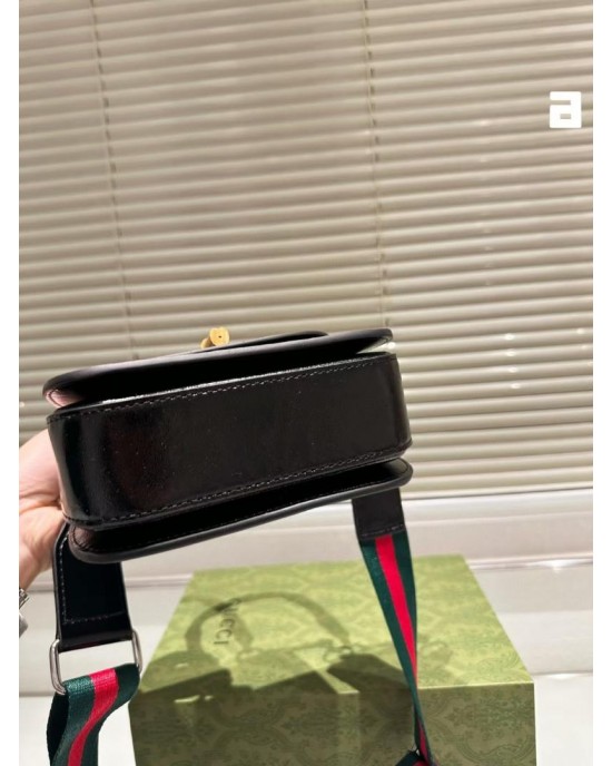 תיק גוצי 18/13 ס