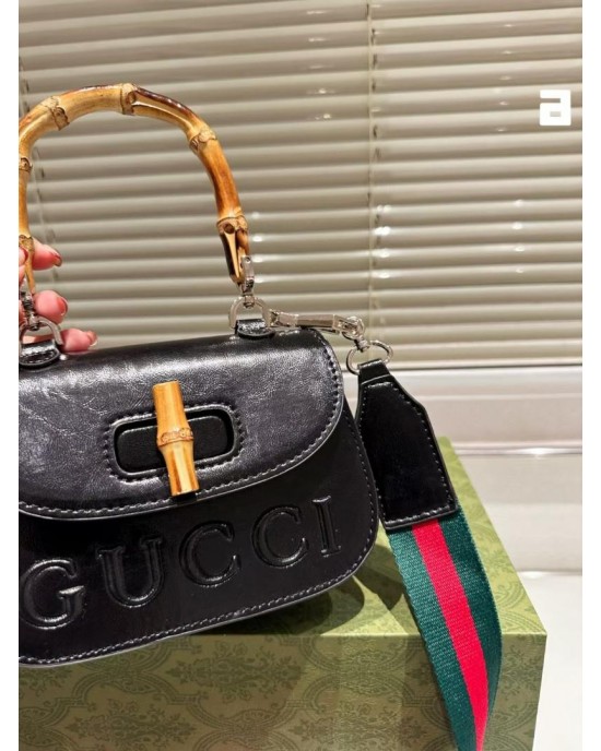 תיק גוצי 18/13 ס