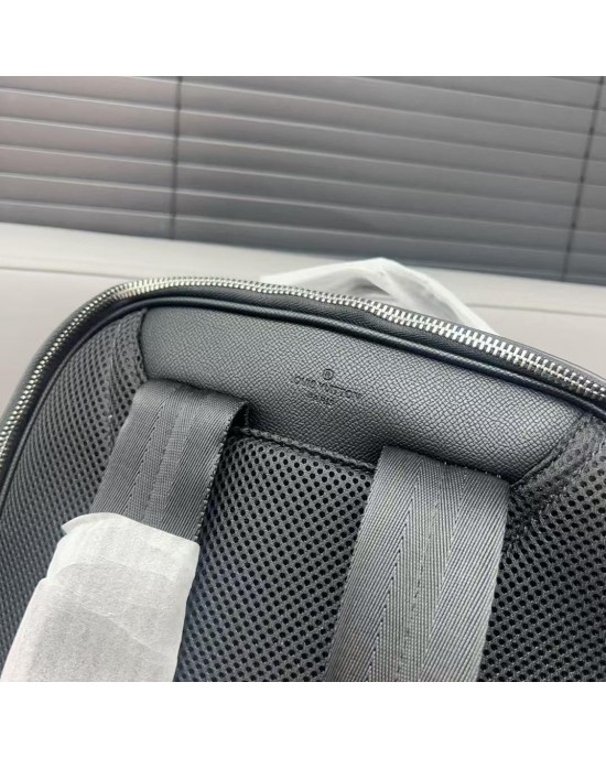 תיק גב לואי