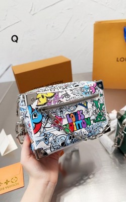 תיק לואי 20 ס"מ