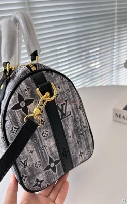 תיק לואי 26/19 ס"מ