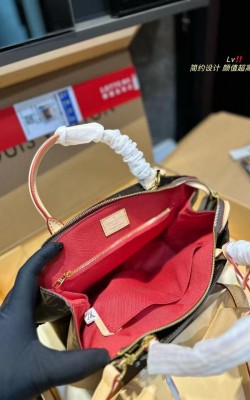 תיק לואי 28/20 ס"מ