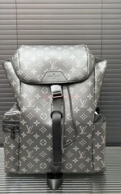 תיק גב לואי 33/45 ס"מ