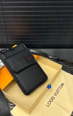 תיק לואי צד 11/18 ס"מ