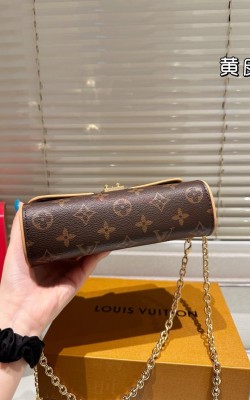 תיק לואי 20/10 ס"מ