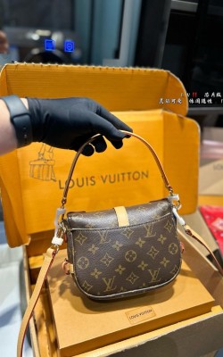 תיק לואי 20/15 ס"מ