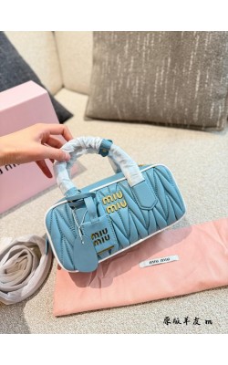 תיק מיו מיו 22 ס"מ