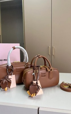 תיק מיו מיו 28/13 23/11  ס"מ