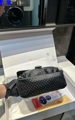 תיק צד פראדה 23/23 ס"מ