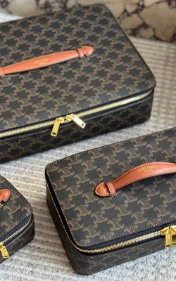 תיק איפור סלין שלושה גדלים 35/25/10 28/16/9 16/11/7 ס"מ