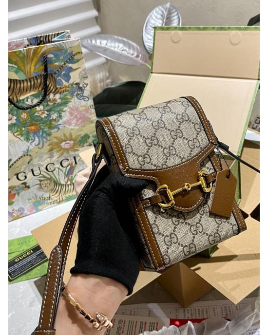 תיק גוצי 11/14 ס