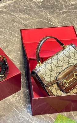 תיק גוצי 14/15 ס"מ