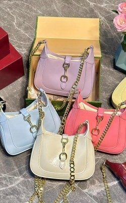 תיק גוצי 19.5/18/3.5 ס"מ