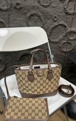 תיק גוצי 21/18 ס"מ