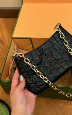 תיק גוצי 22/12 ס"מ