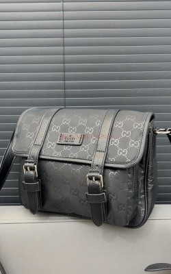 תיק גוצי 28/23 ס"מ