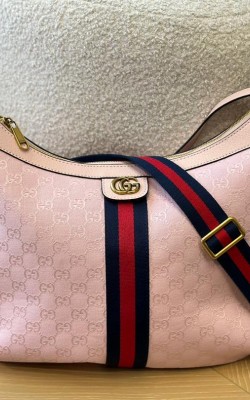 תיק גוצי 34/31 ס"מ