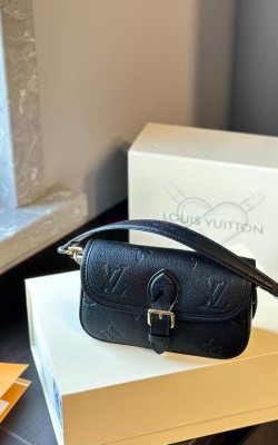 תיק לואי 20 ס"מ