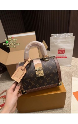 תיק לואי 21/24 ס"מ