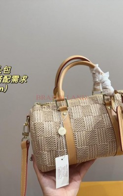 תיק לואי 23/13 ס"מ