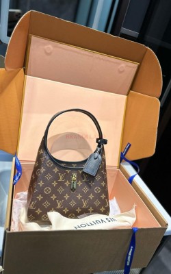 תיק לואי 25/17 ס"מ