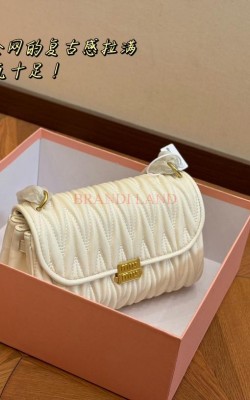 תיק מיו מיו 25/15 ס"מ