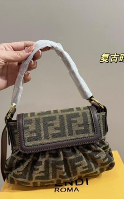 תיק  פנדי 20/11 ס"מ