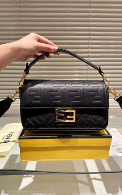 תיק  פנדי 25/15 ס"מ