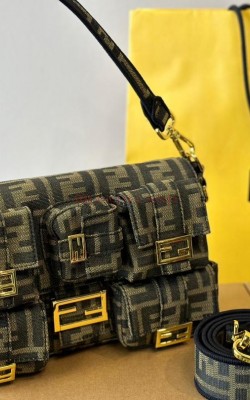 תיק  פנדי 26/15 ס"מ