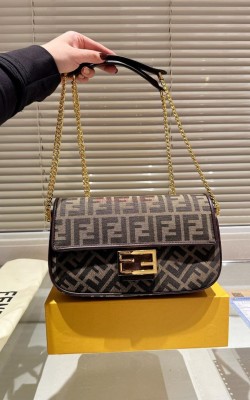 תיק  פנדי 26 ס"מ