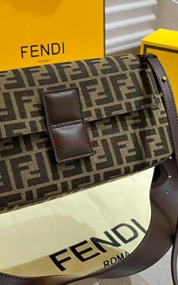 תיק  פנדי 30/15 ס"מ