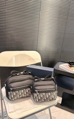 תיק צד דיור 24/17 18.5/14 ס"מ 