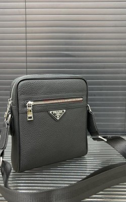 תיק צד פראדה 22/20 ס"מ