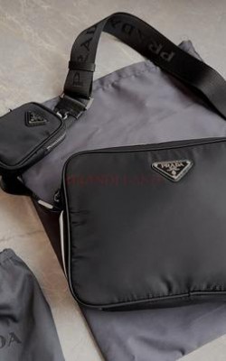 תיק צד פראדה