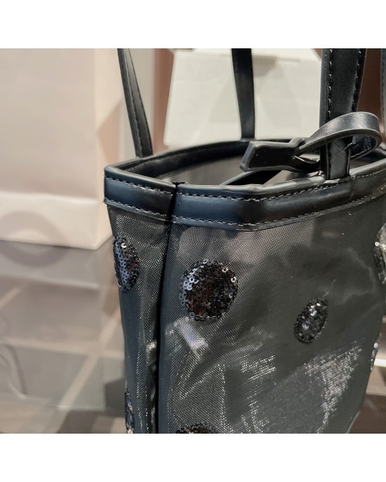 תיקי פראדה שתי גדלים ומלא צבעים