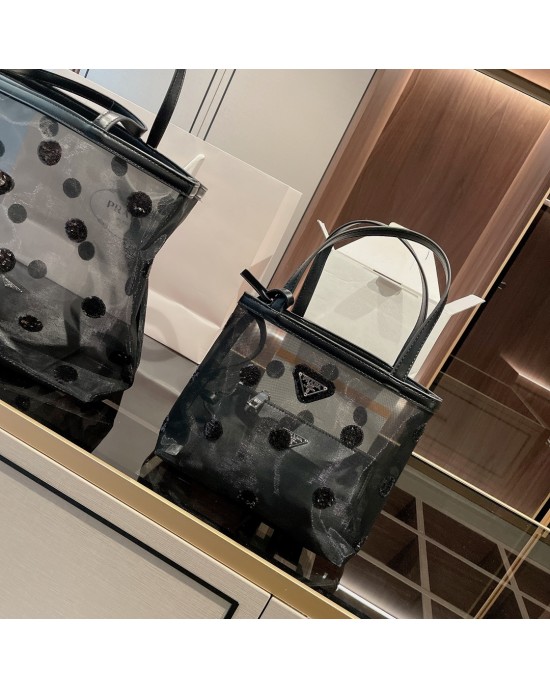 תיקי פראדה שתי גדלים ומלא צבעים