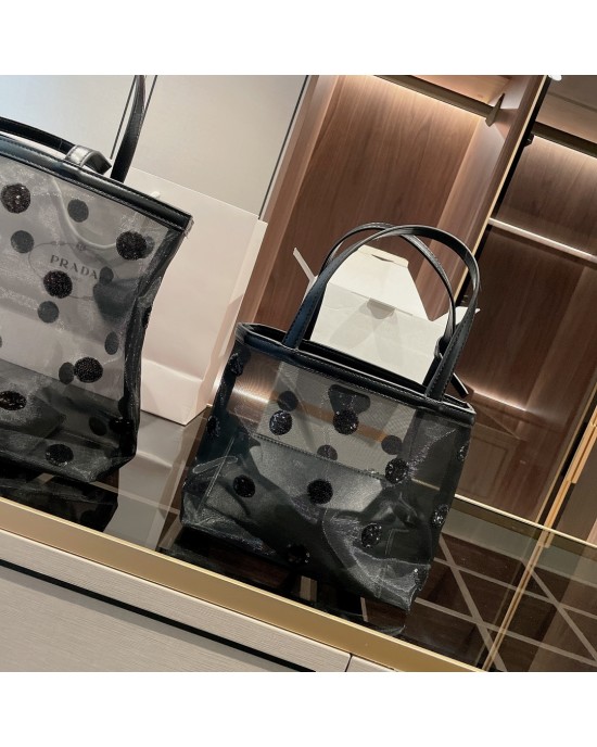 תיקי פראדה שתי גדלים ומלא צבעים