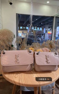 תיק איב סאן לורן