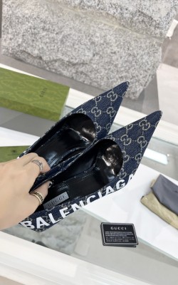 נעלי עקב בלנסיאגה